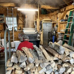 Boiling-Maple-Syrup-Saratoga-Maple